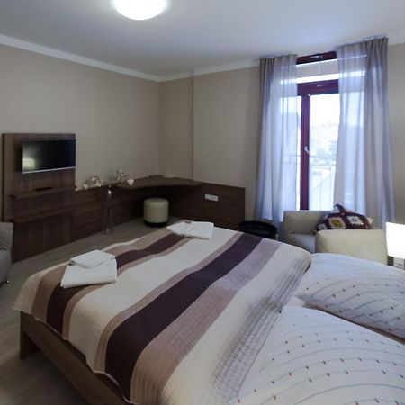 Penzion Apartmany Resident Poděbrady Екстериор снимка