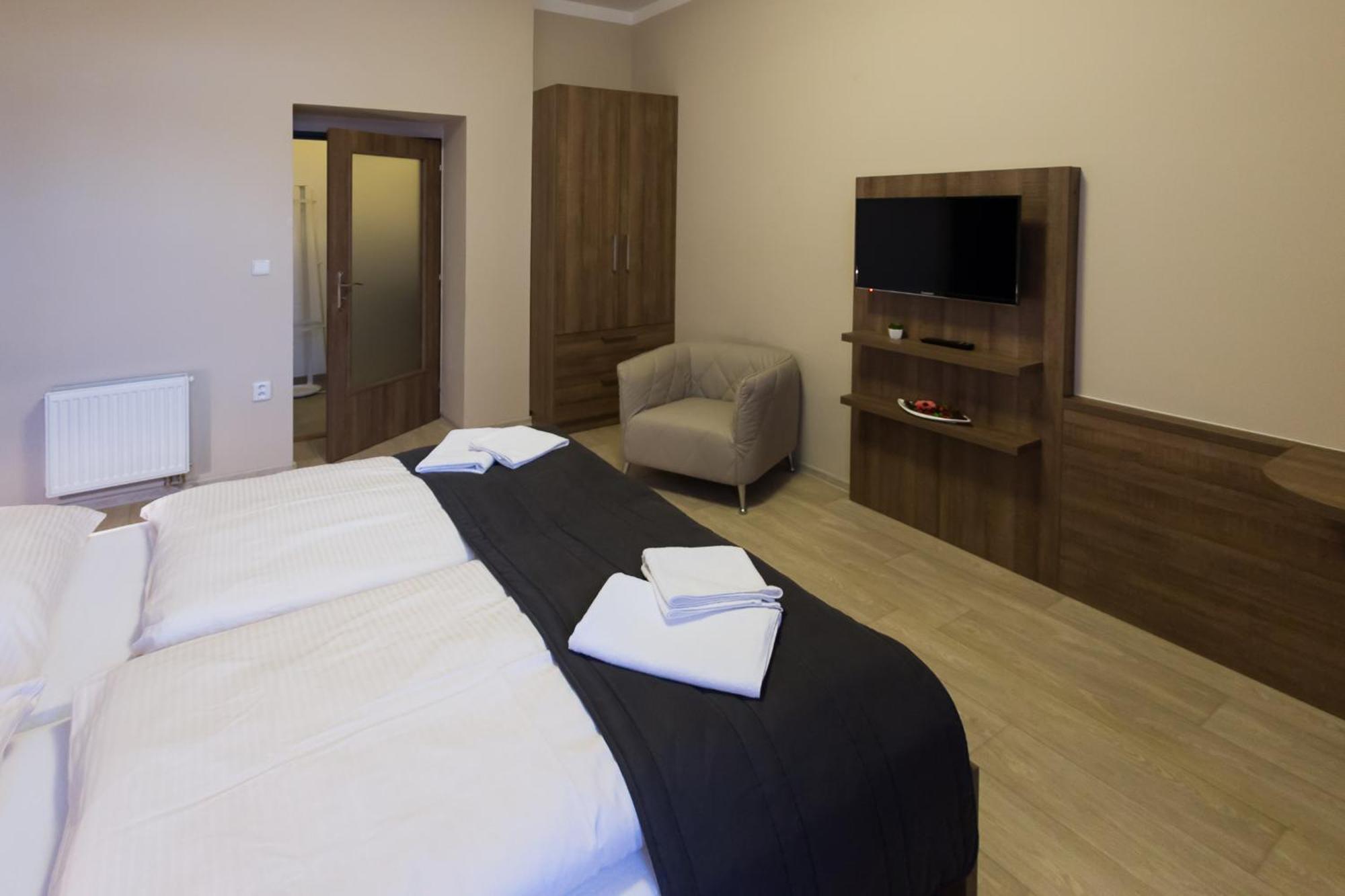 Penzion Apartmany Resident Poděbrady Екстериор снимка