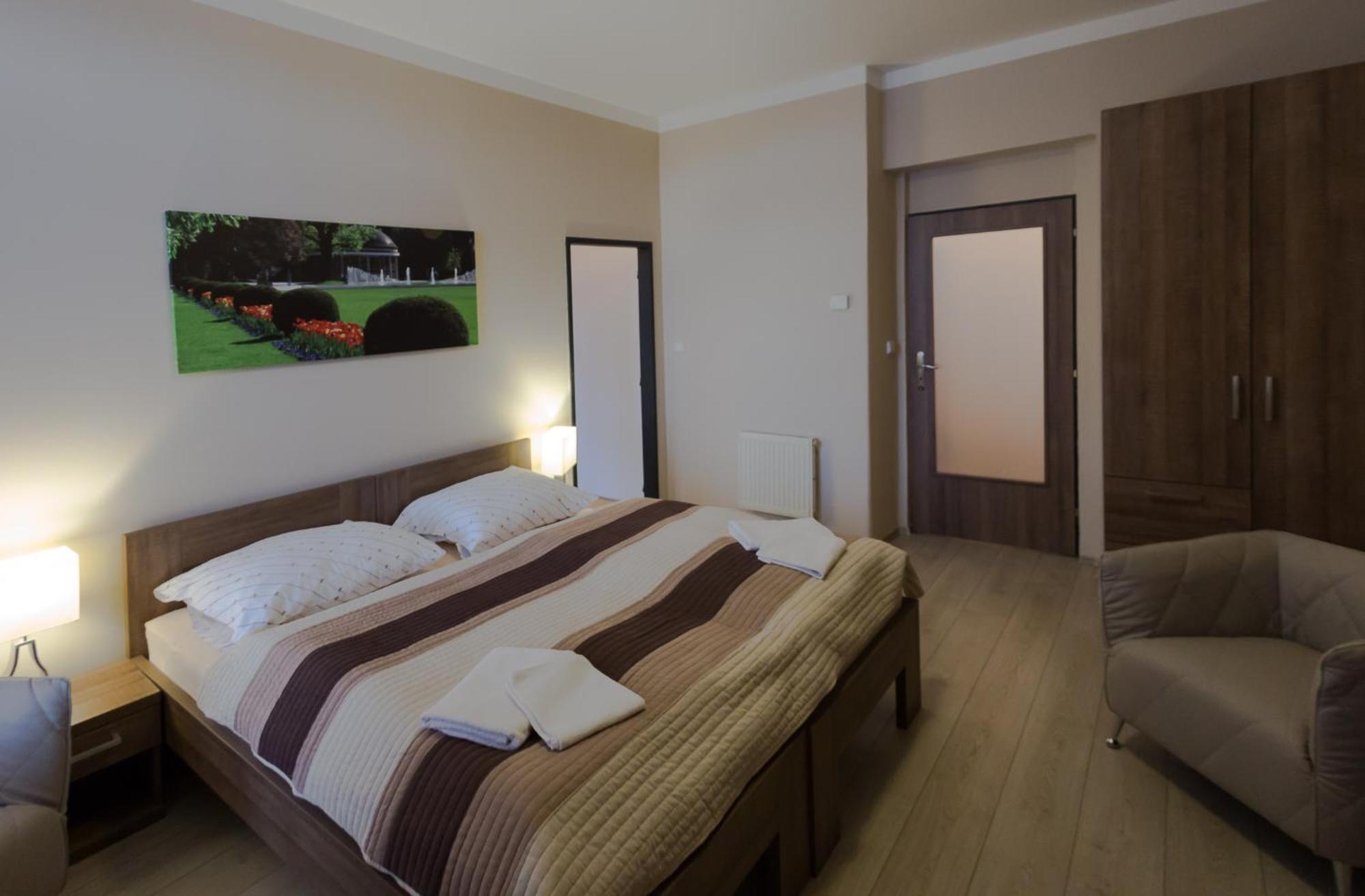 Penzion Apartmany Resident Poděbrady Екстериор снимка