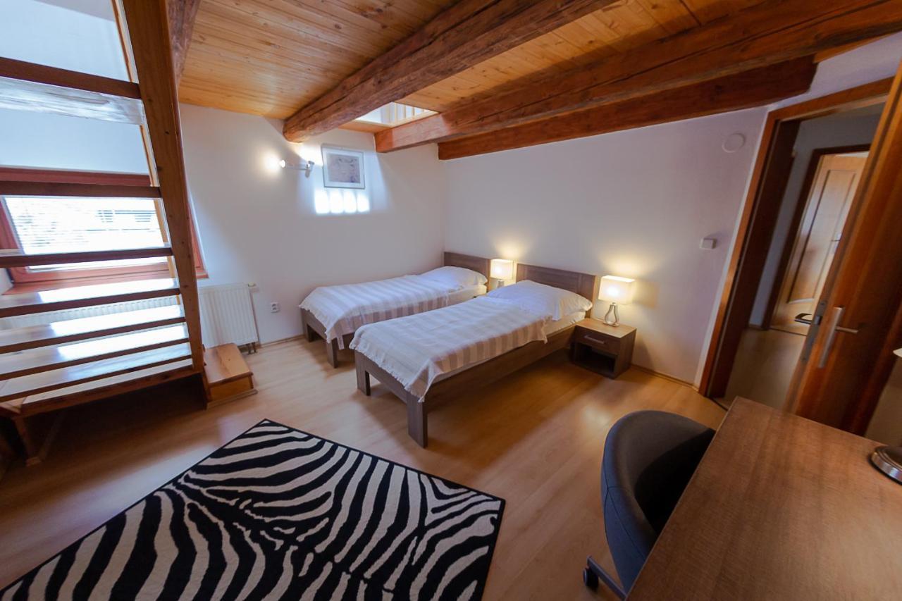 Penzion Apartmany Resident Poděbrady Екстериор снимка